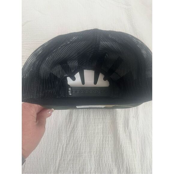 HUF F*** It Camo Eagle Trucker Cap One Size NWT - Picture 4 of 4